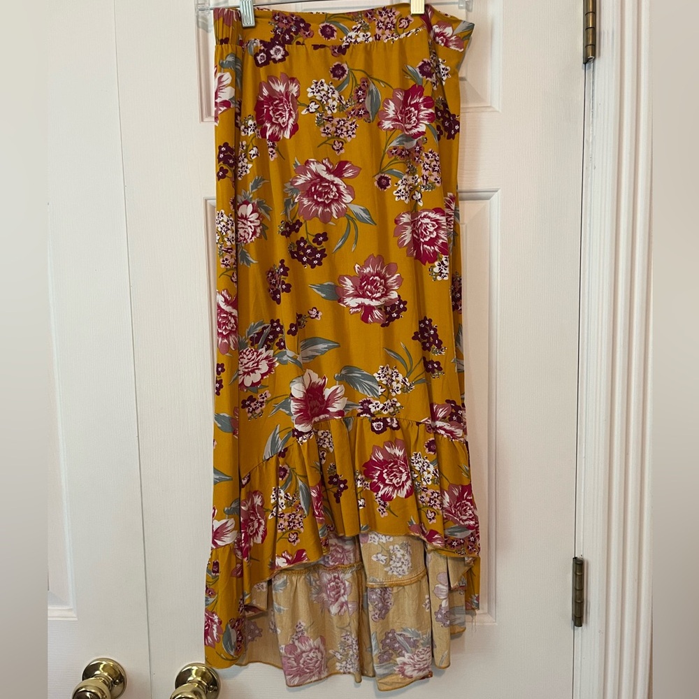 Charlotte Russe Medium Yellow Floral High Low Skirt